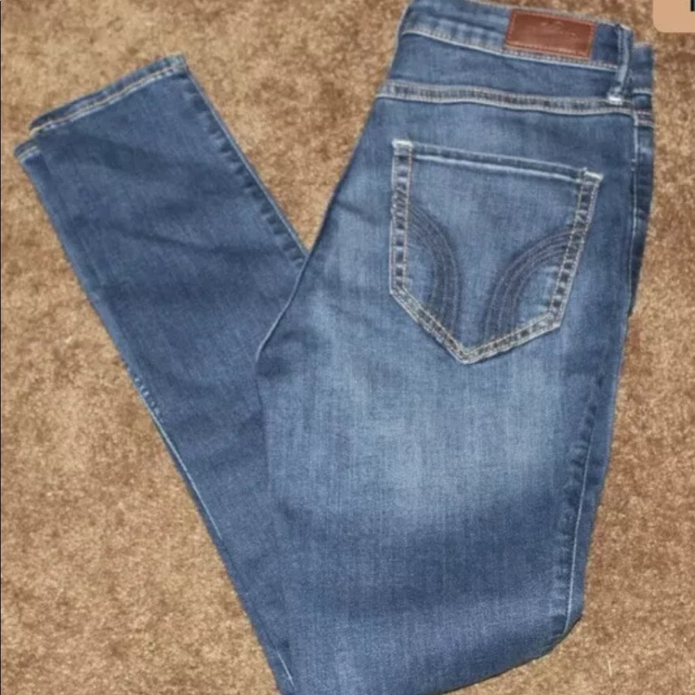 Hollister super skinny high rise 26